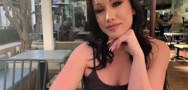 A Day with Jennifer White with Cumshot on fanatvideos.com